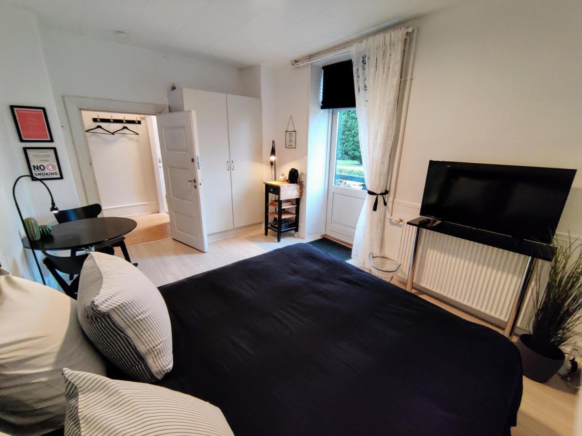 Hovedgård ホヴェドガールデン ベッド&ブレックファースト Bed & Breakfast エクステリア 写真
