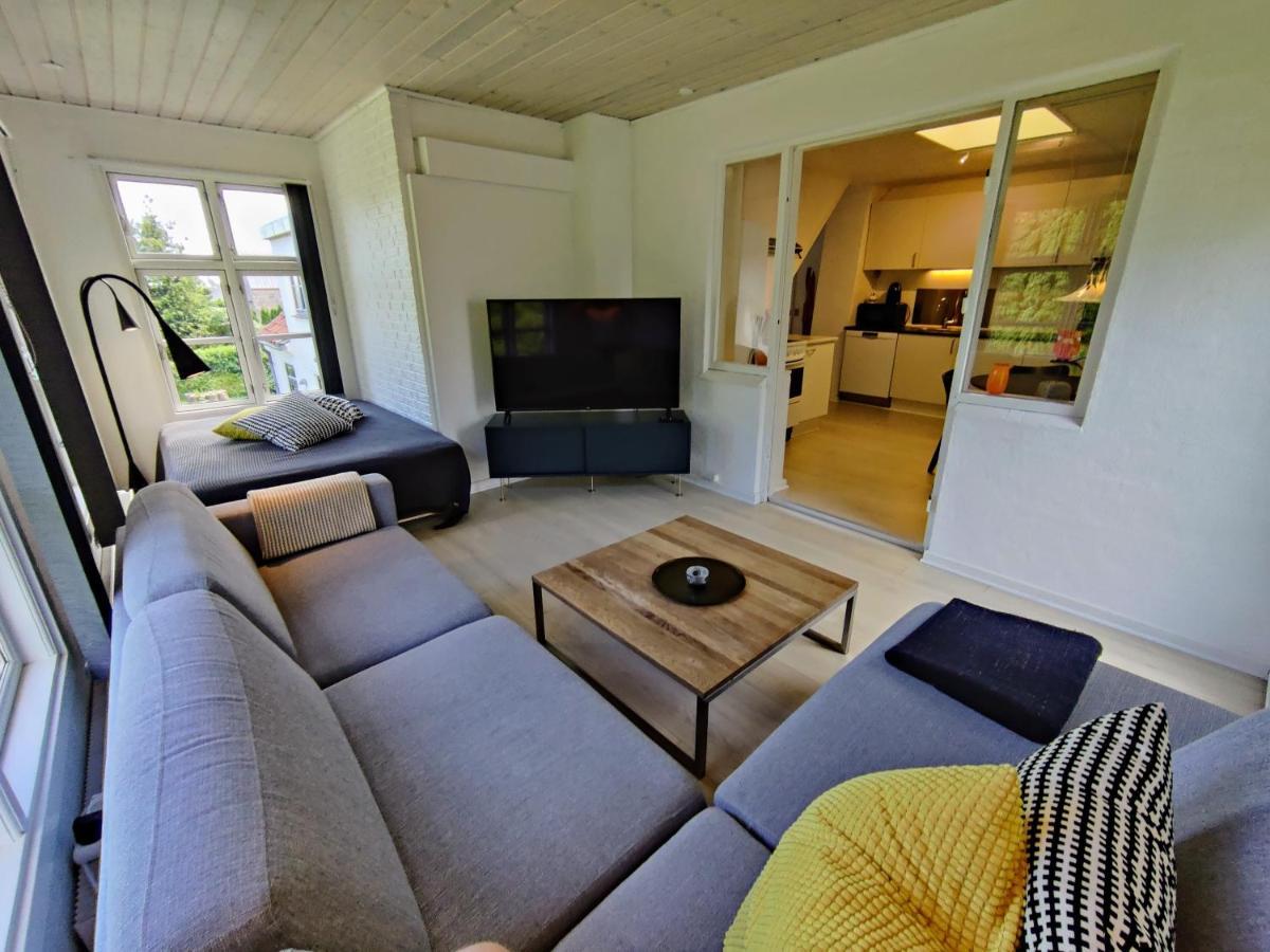 Hovedgård ホヴェドガールデン ベッド&ブレックファースト Bed & Breakfast エクステリア 写真