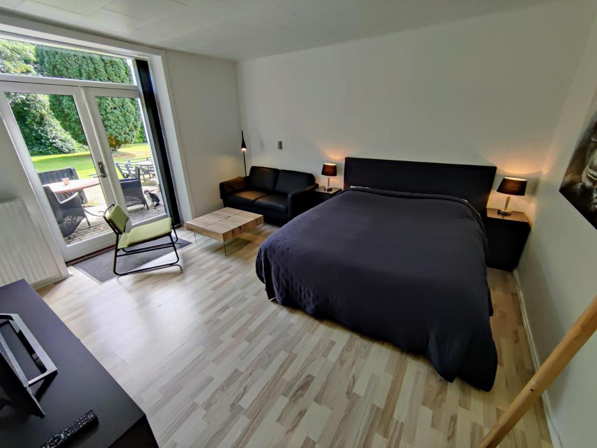 Hovedgård ホヴェドガールデン ベッド&ブレックファースト Bed & Breakfast エクステリア 写真